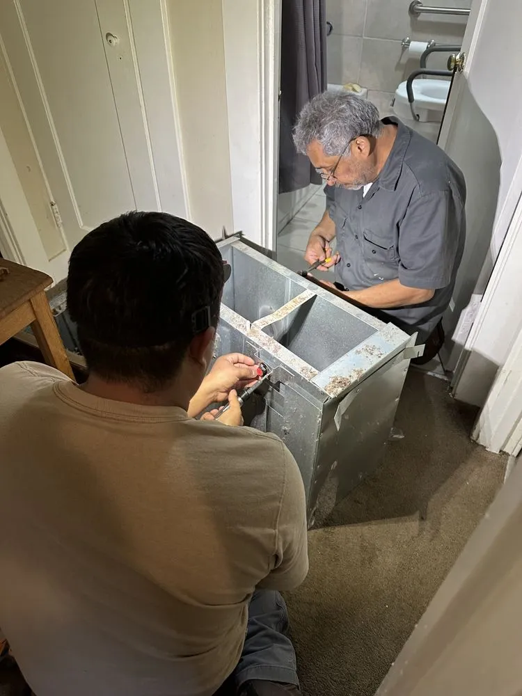 Slide of AC & Heating Solutions