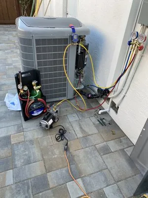 AC DC Heating & Air Conditioning Logo