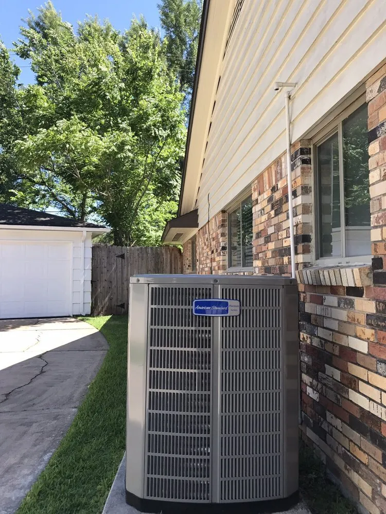 Slide of AC Experts La Playa