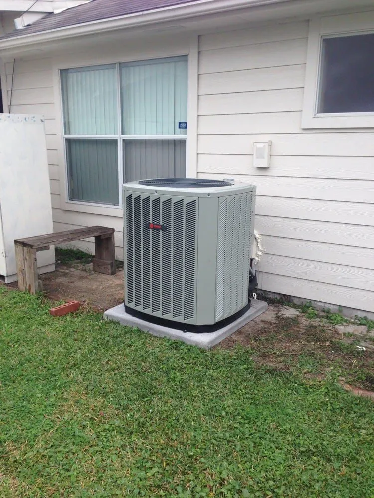 Slide of AC Experts La Playa