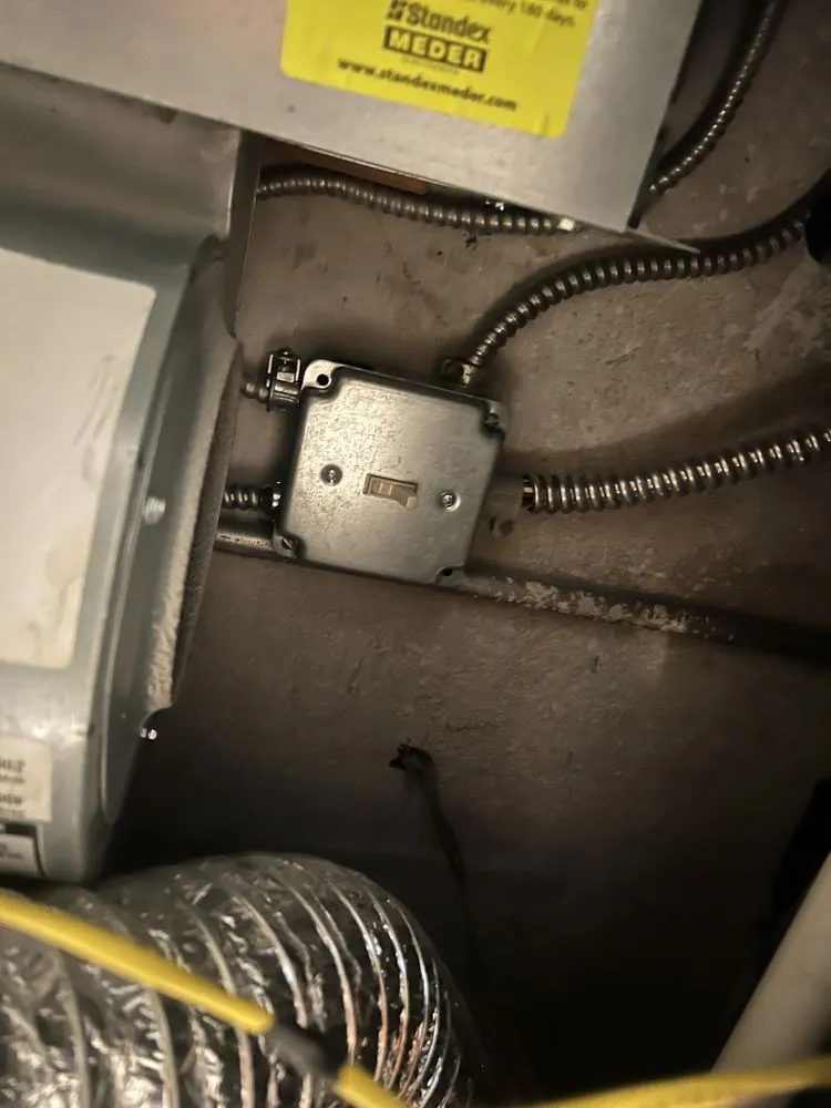 Slide of AC Fabelo Service