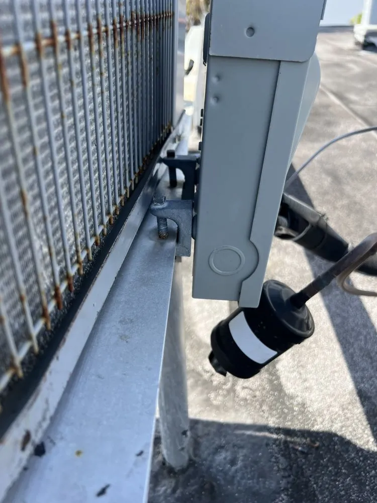 Slide of AC Fabelo Service