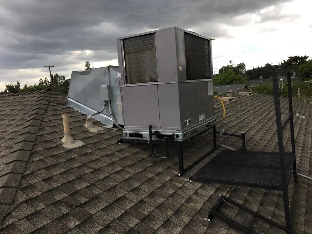 Slide of A/C Fast Solutions