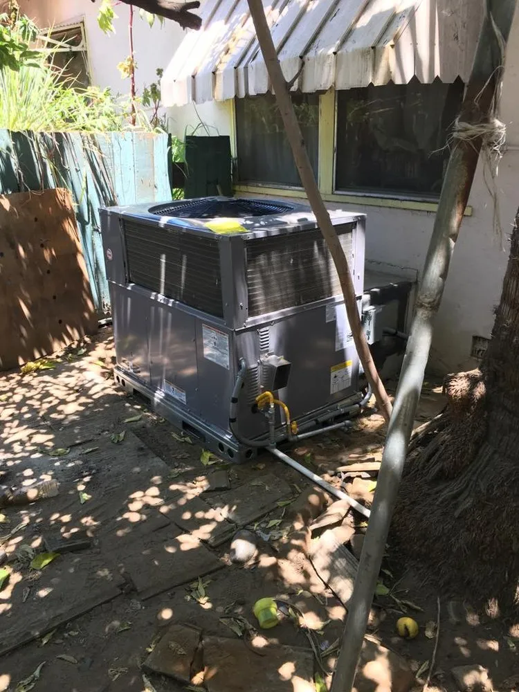 Slide of A/C Fast Solutions