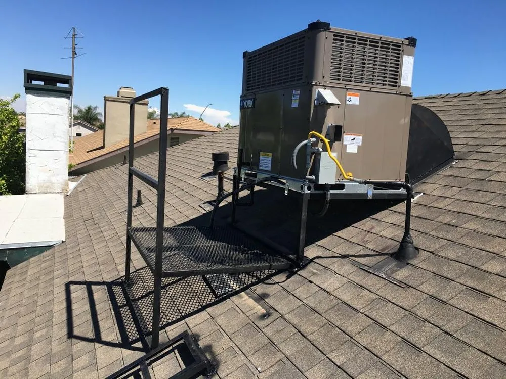 Slide of A/C Fast Solutions