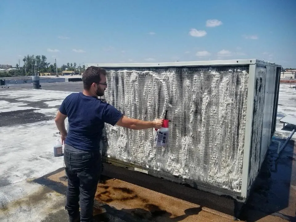 Slide of A/C Fast Solutions