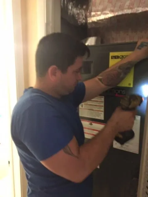 Slide of A/C Fast Solutions