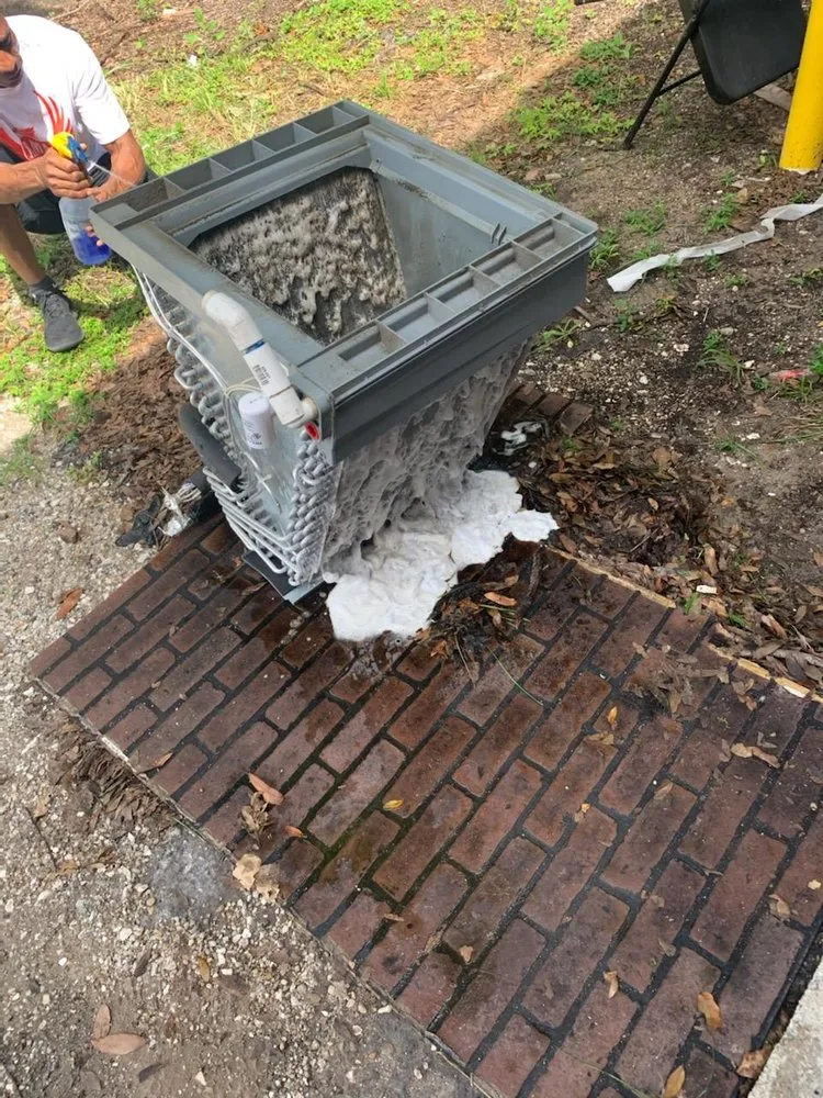 Slide of A/C Medics of Orlando