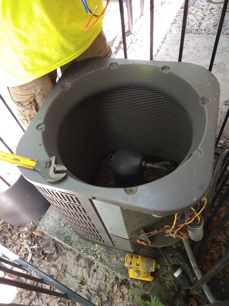 Slide of A/C Medics of Orlando