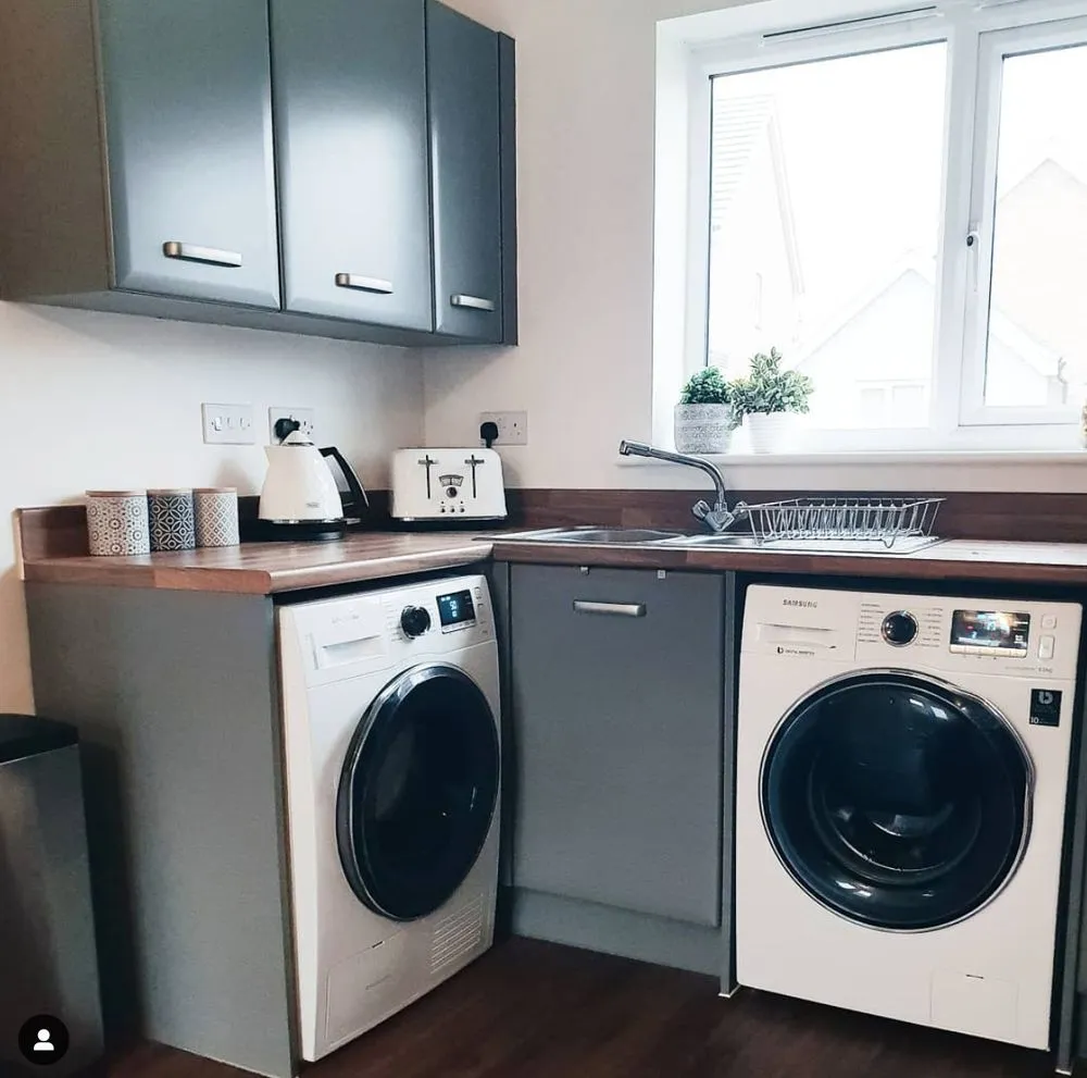 Slide of AC Repair Center