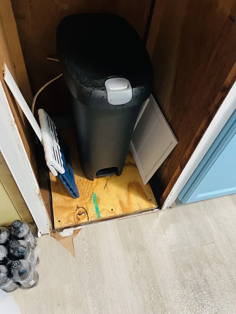 Slide of AC Warehouse - Bradenton