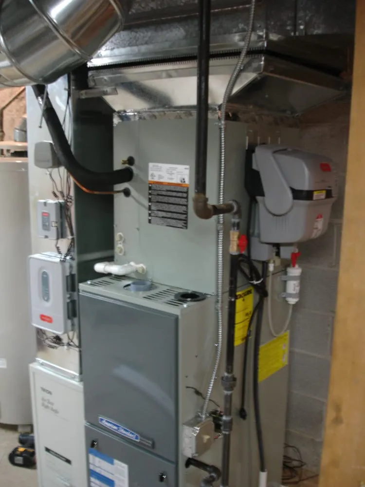 Slide of AccuMax Incorporated