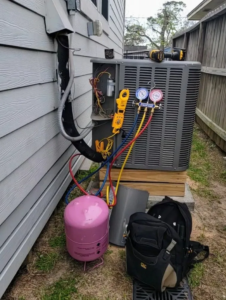 Slide of Ace Comfort Air Conditioning & Heating