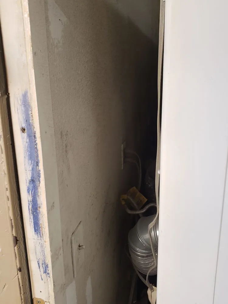 Slide of ACES Hand-E Services