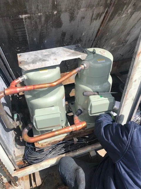 Slide of Admiral Airtech