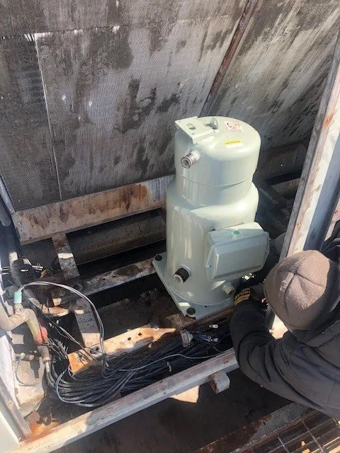 Slide of Admiral Airtech