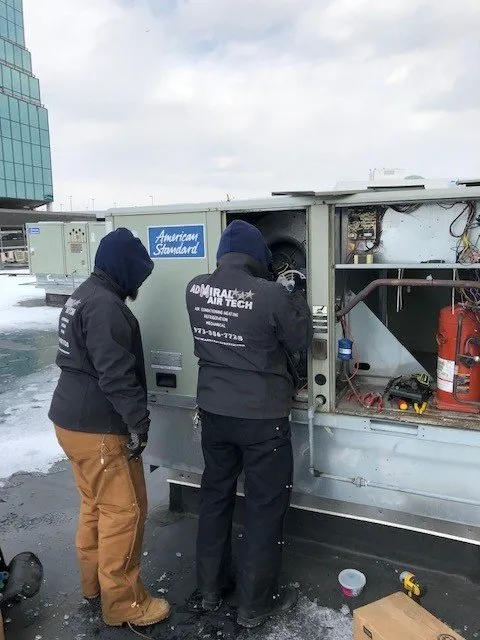 Slide of Admiral Airtech