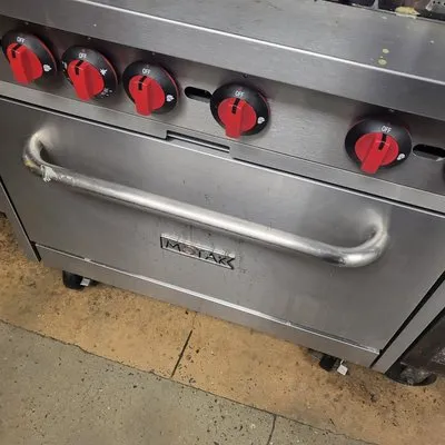 Advance Tech HVAC & Refrigeration Logo