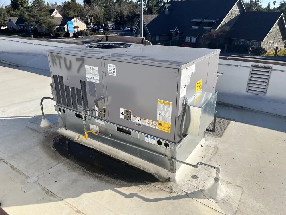 Slide of Advanced Heating & Air Conditioning