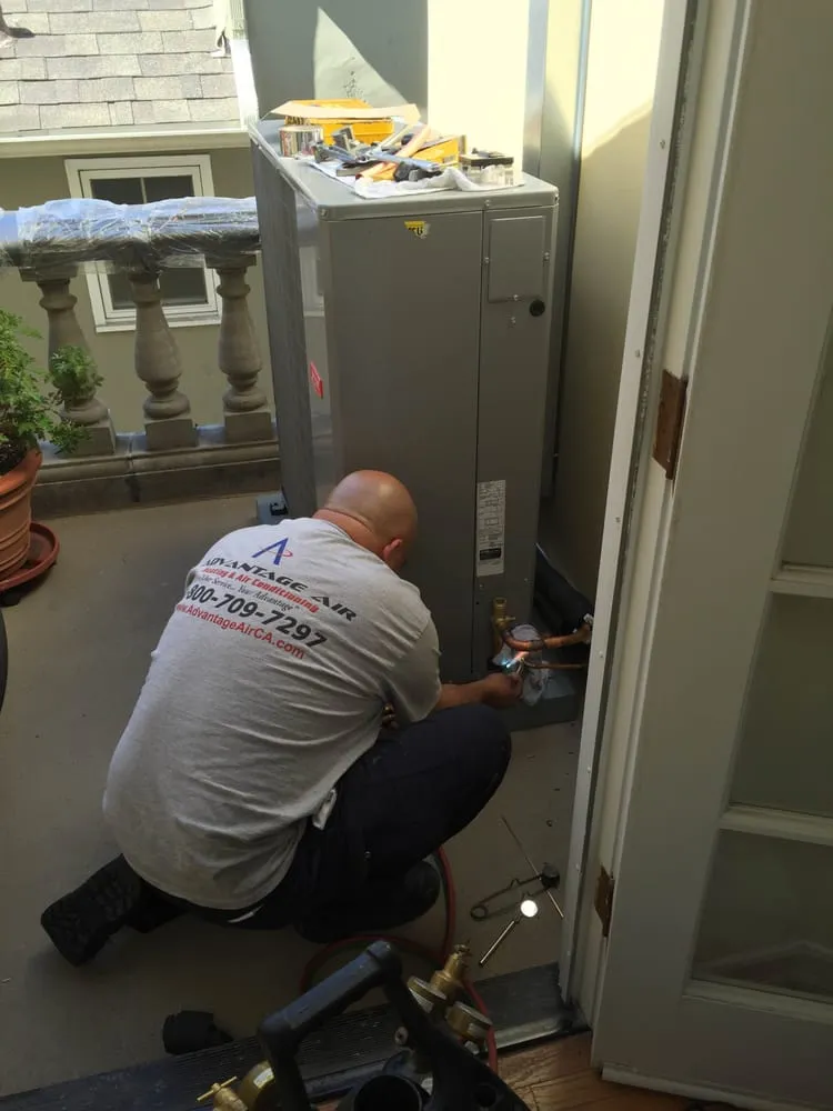 Slide of Advantage Air