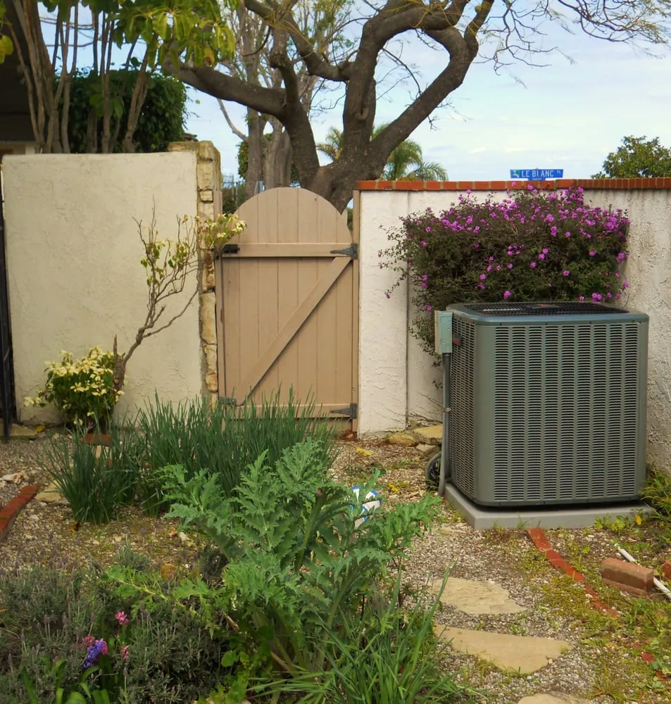 Slide of Advantage Air