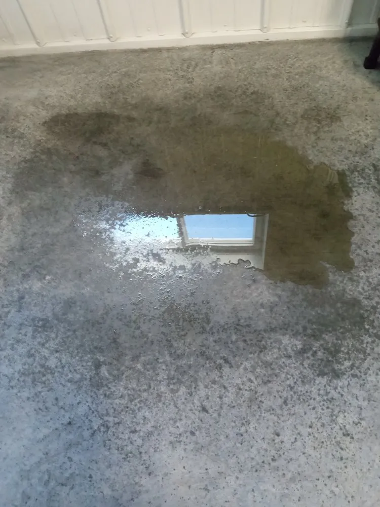 Slide of Advantage Heating and Cooling