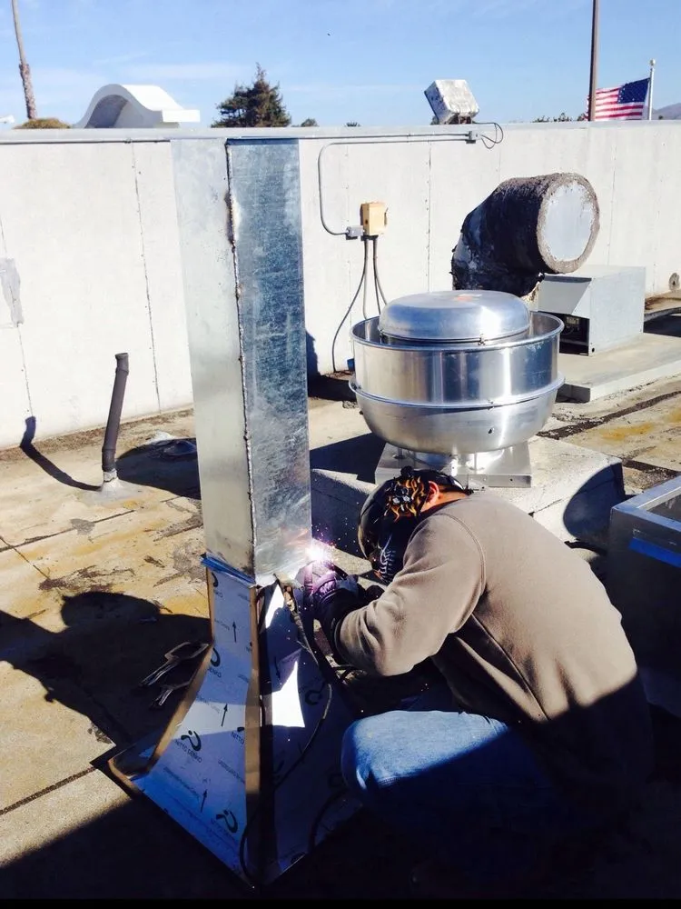 Slide of Advantage Heating and Sheetmetal