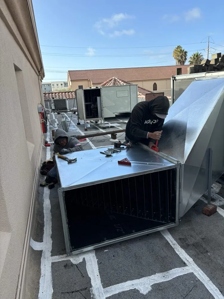 Slide of Advantage Heating and Sheetmetal