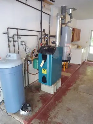 Advantage Plus Heating & Cooling Logo