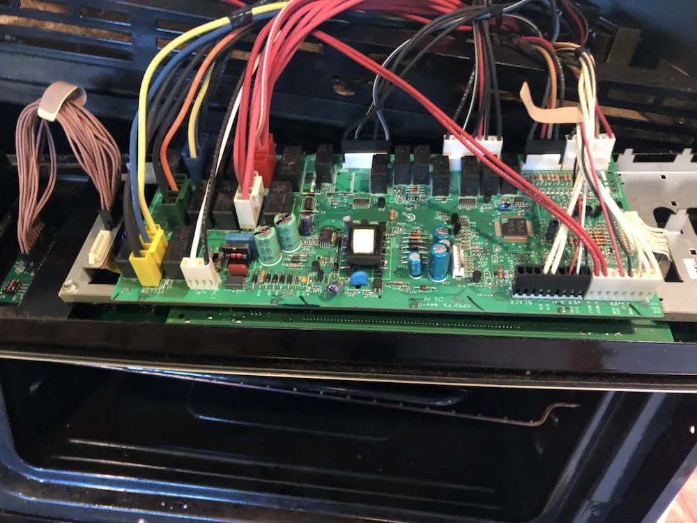 Slide of Advantage Services