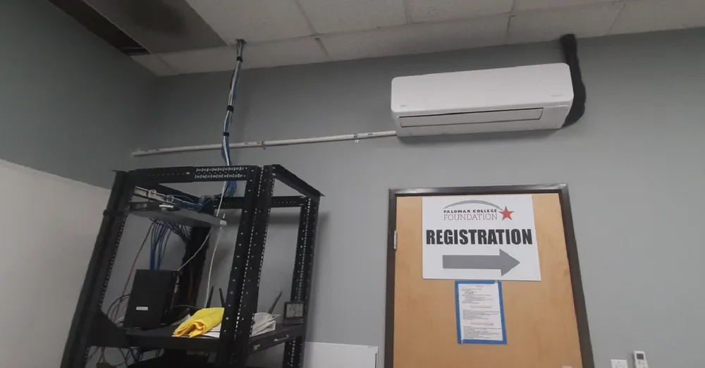 Slide of Aelott Air Conditioning