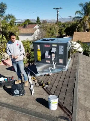 Aguilar Air Conditioning And Services Logo