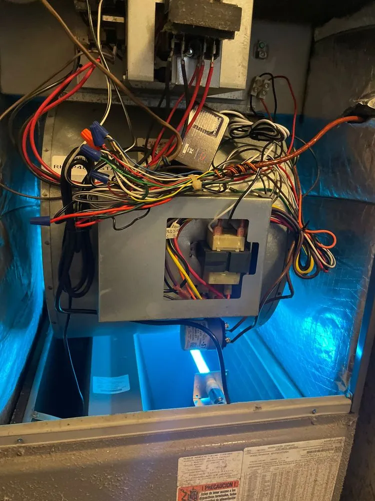 Slide of AIR 95 AC Repair Company