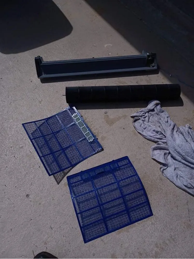 Slide of Air Condition Army