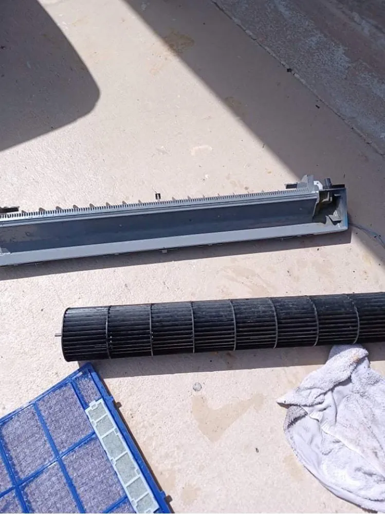 Slide of Air Condition Army