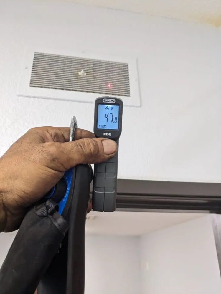 Slide of Air Conditioner Services