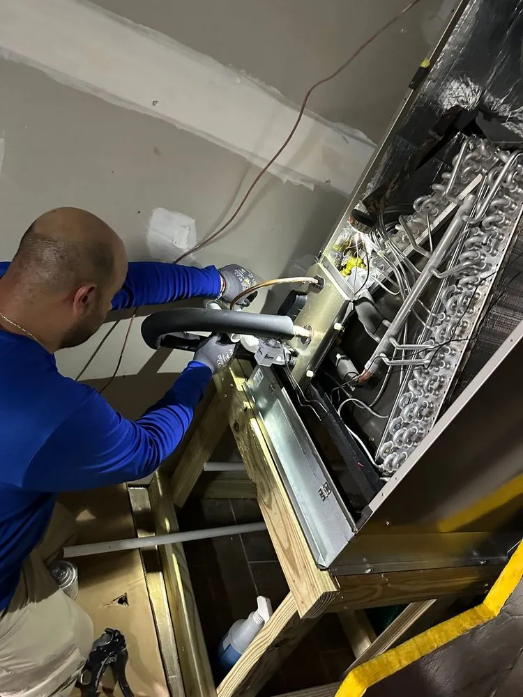 Slide of Air Conditioning & Refrigeration Solutions