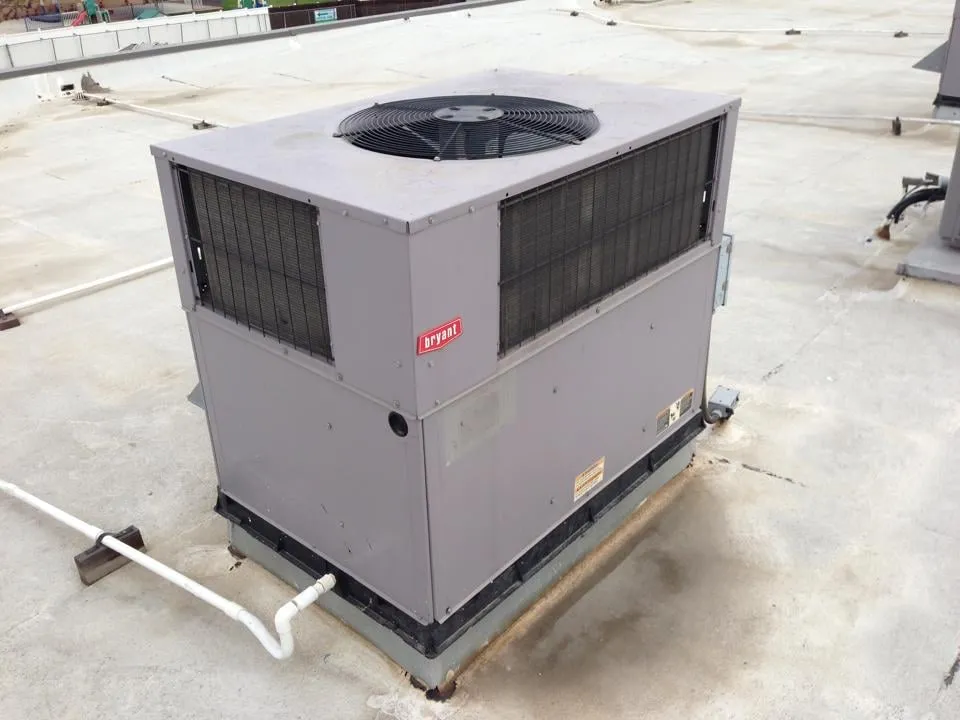 Professional HVAC maintenance experts serving Granada Hills, CA - Air Conditioning Unlimited