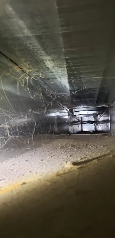 Slide of Air Duct Priority