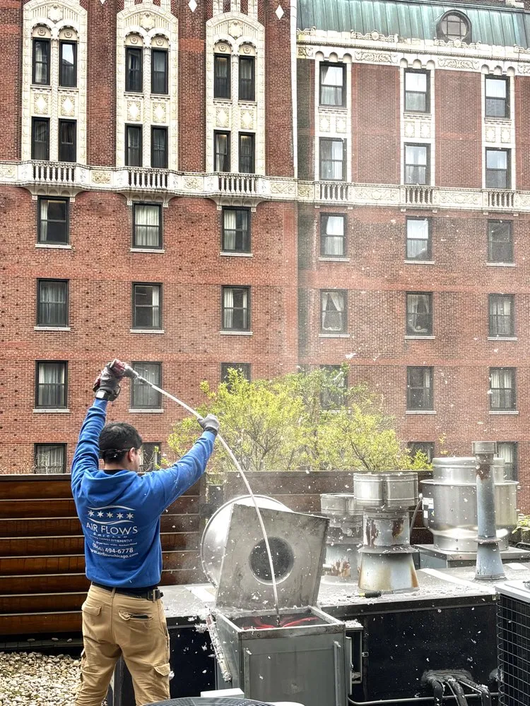 Slide of Air Flows Chicago