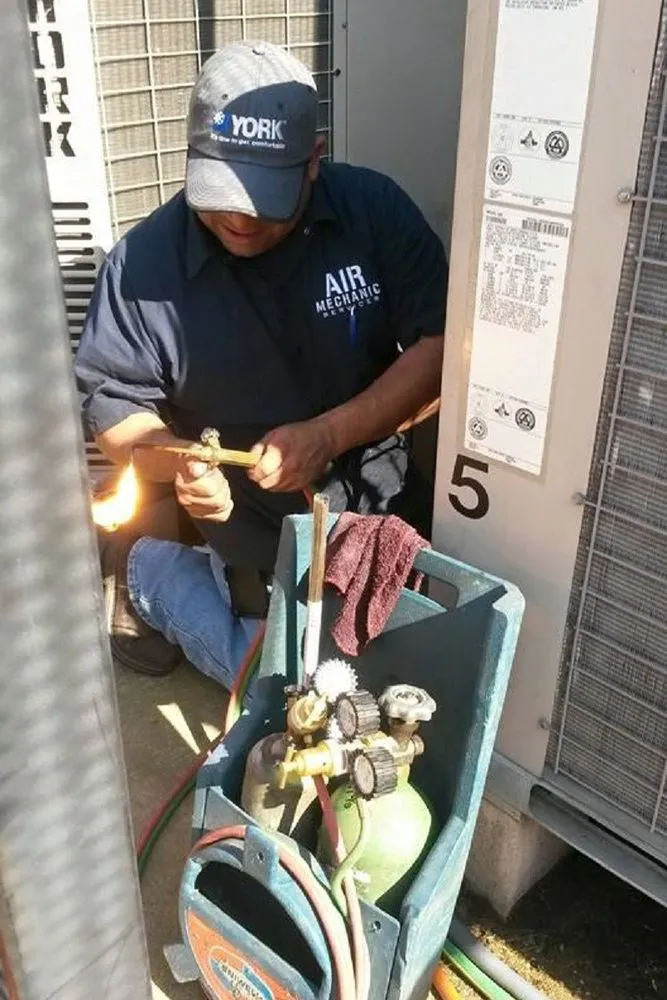 Slide of Air Mechanic Services