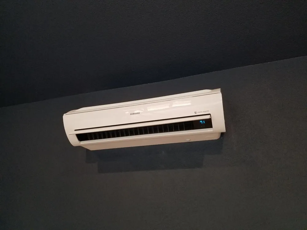 Slide of Air Right Heating and Air
