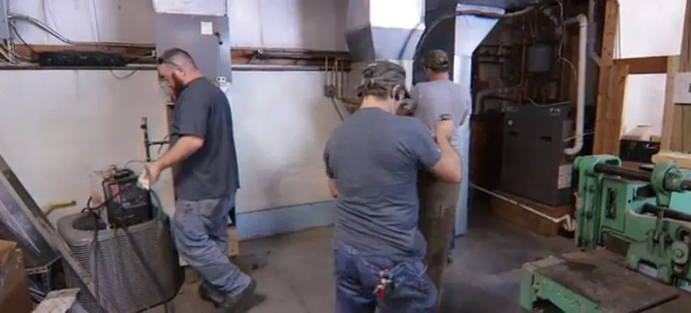 Slide of Air Service of West Virginia