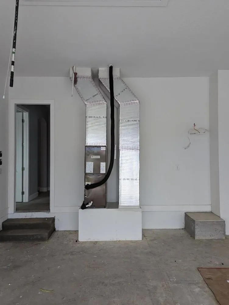 Slide of Air Technicians