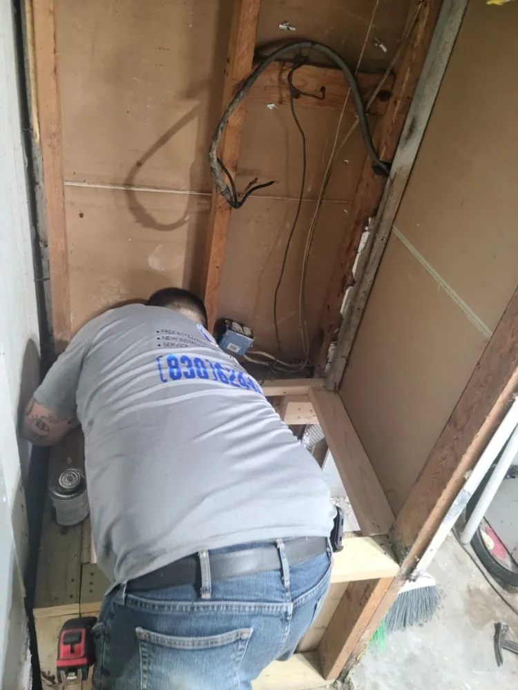 Slide of Air Tex Solutions