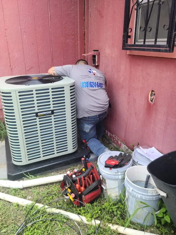 Slide of Air Tex Solutions