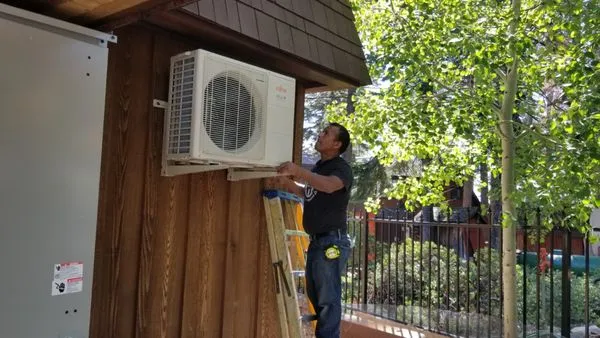 Aircal Heating & Sheet Metal Logo