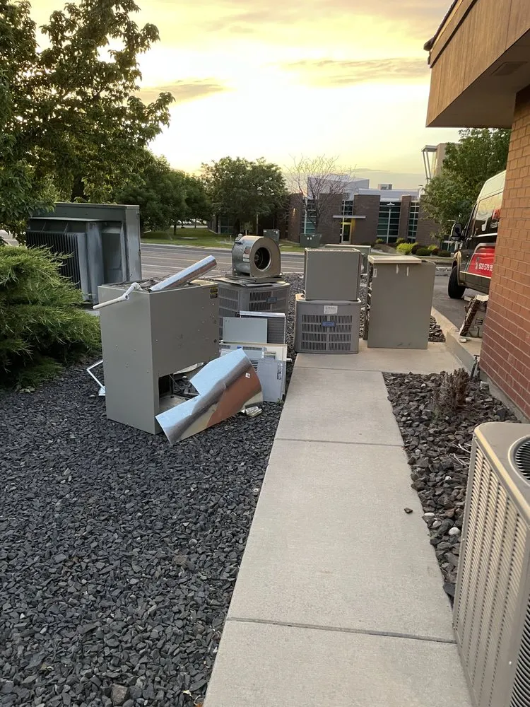 Slide of Aircare Heating and Air Conditioning