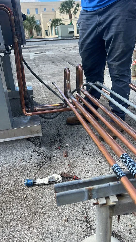 Slide of Airco Solutions