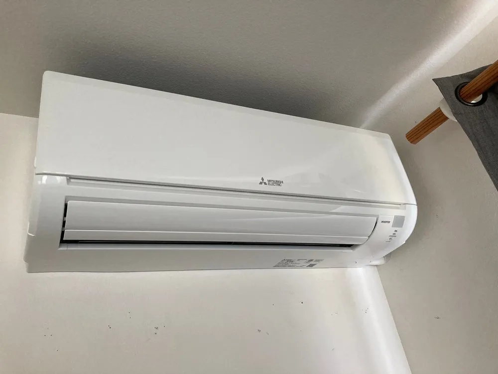 Slide of Aire Conditioner Shoppe